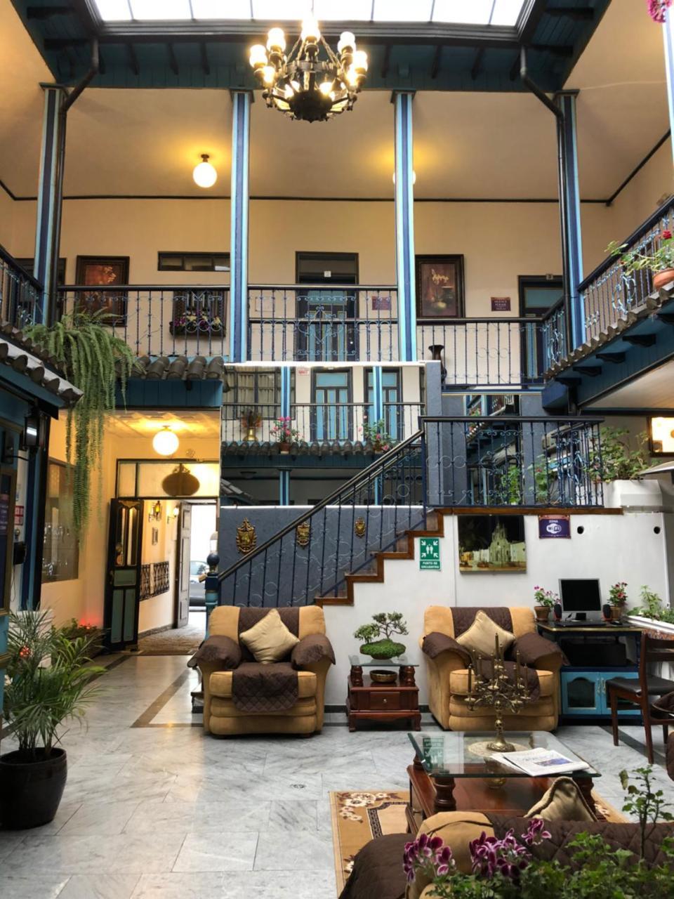 Hotel Montecarlo Riobamba Zewnętrze zdjęcie